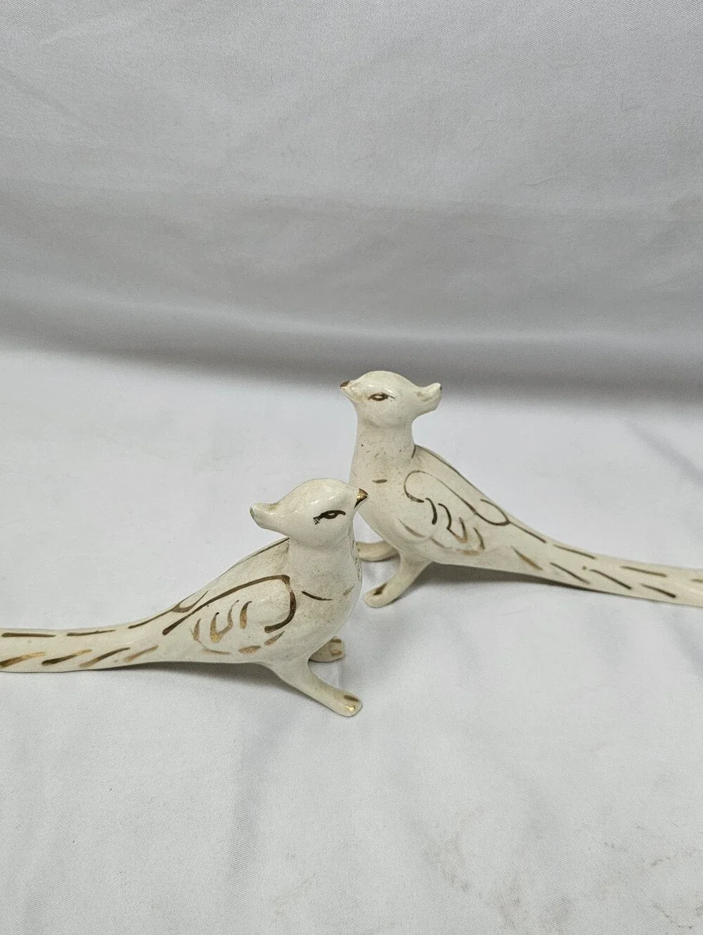 Vtg 1960's Pheasant Long Tail Bird Ceramic Salt & Pepper Shakers Gold Toned